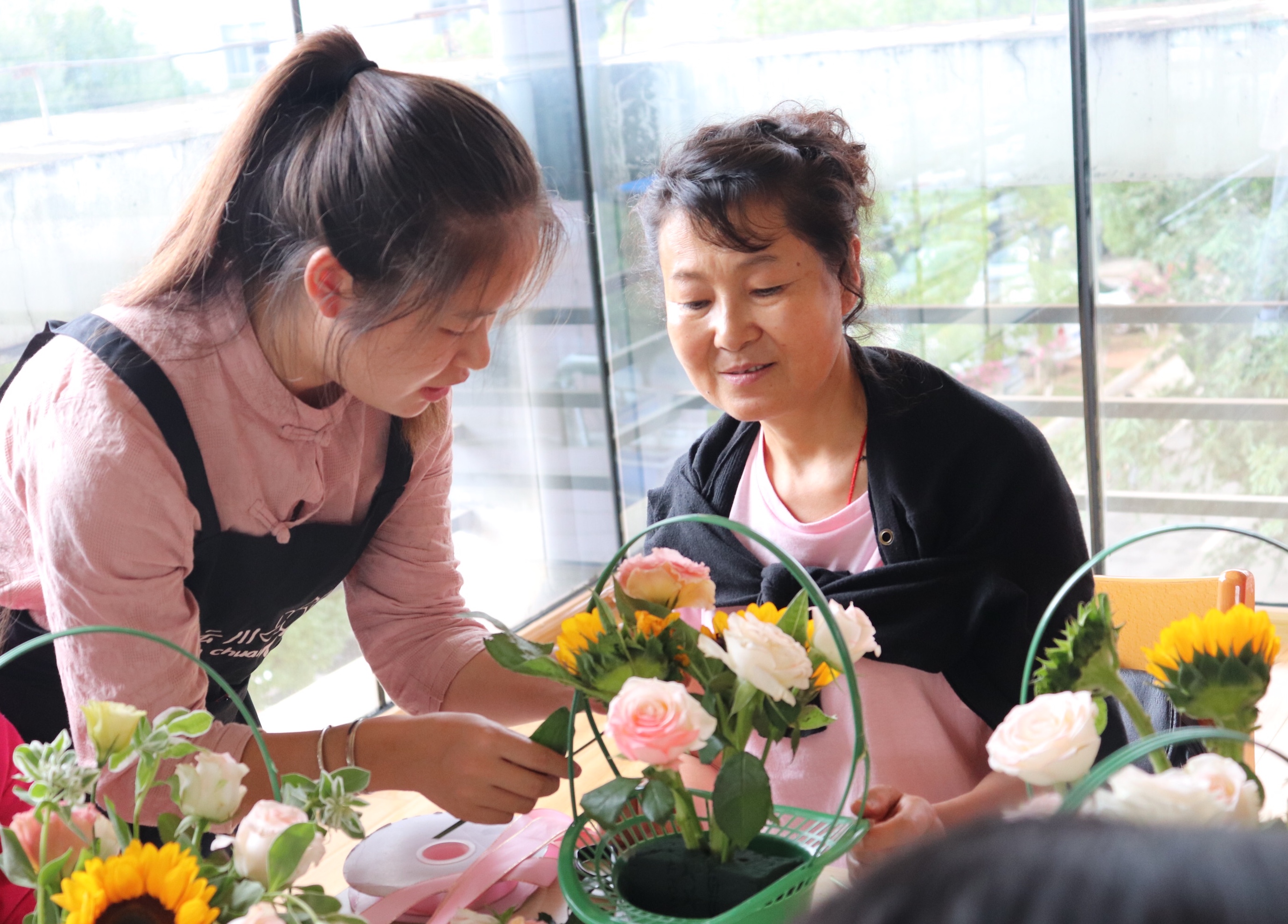 插花老师指导